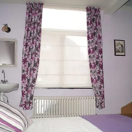 Bed and breakfast Next Door Brujas