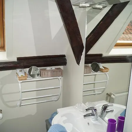 Next Door Bed and breakfast 4*