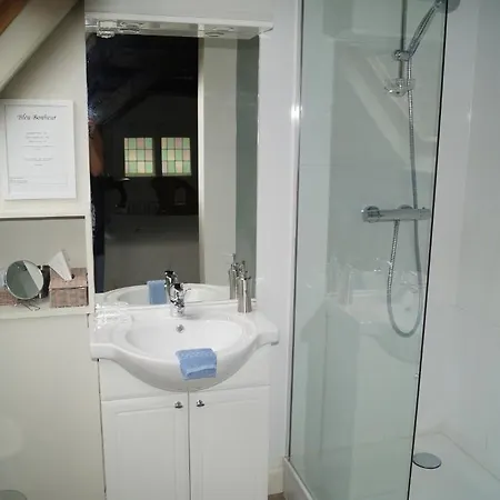 Next Door Bed and breakfast 4*