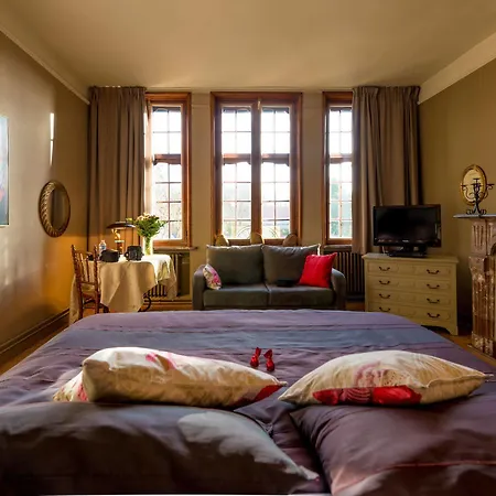 Next Door 4* Brujas